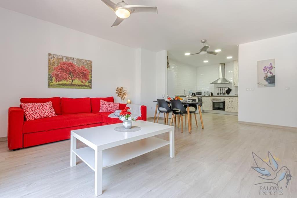 Benalroma Spacious Apartment 50 Mt From The Beach Benalmádena Eksteriør bilde