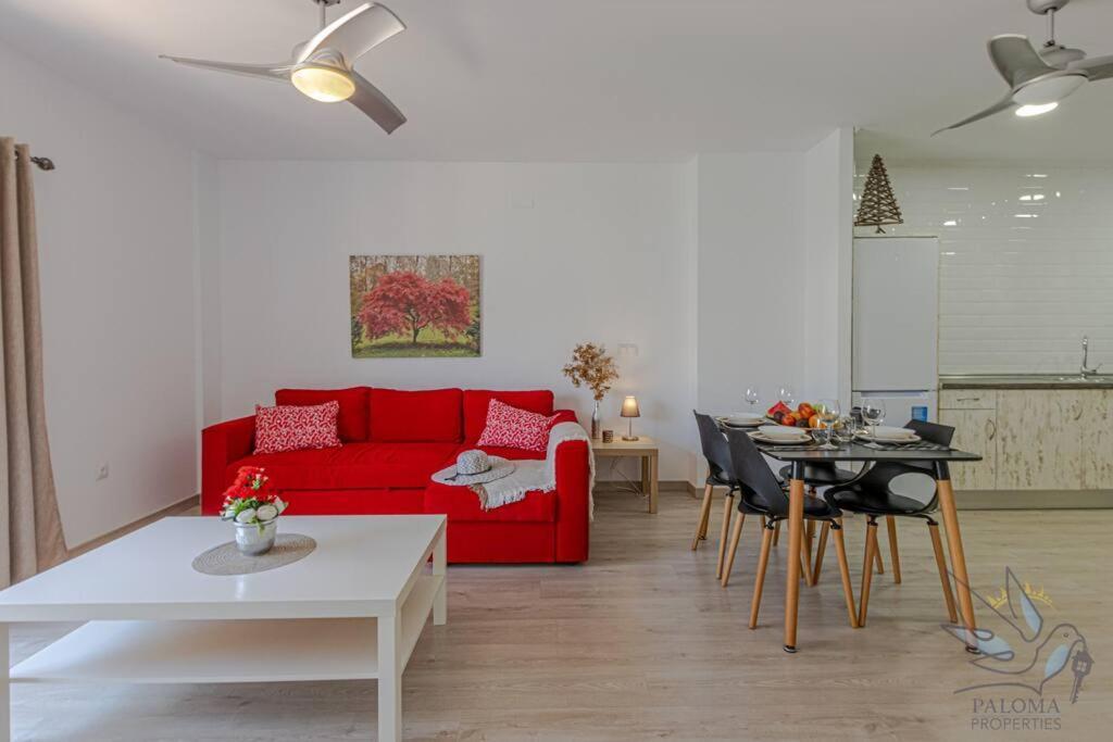 Benalroma Spacious Apartment 50 Mt From The Beach Benalmádena Eksteriør bilde