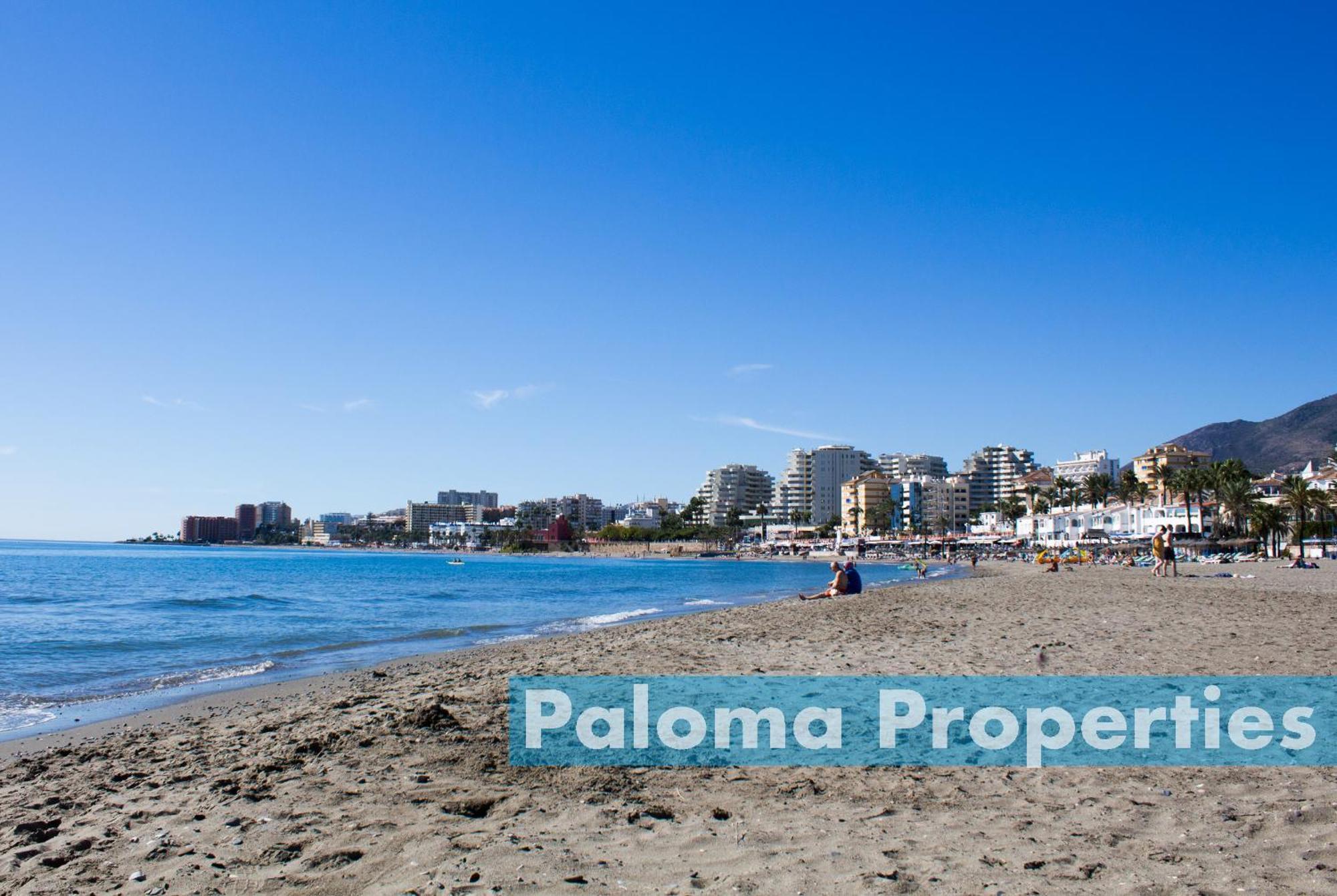 Benalroma Spacious Apartment 50 Mt From The Beach Benalmádena Eksteriør bilde